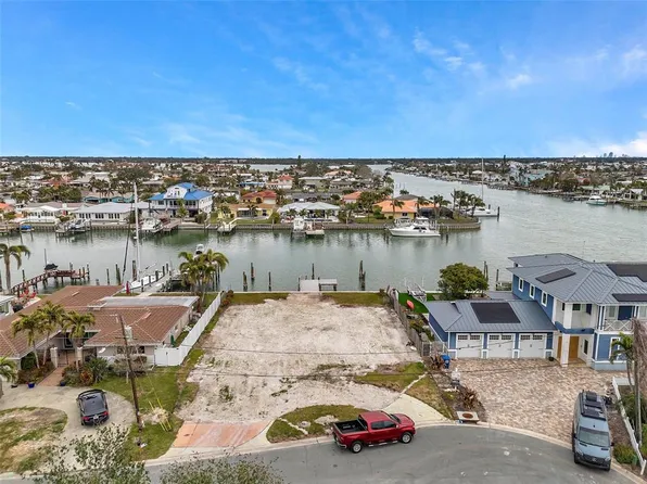 11655 4th St E #22, Saint Petersburg, FL 33706