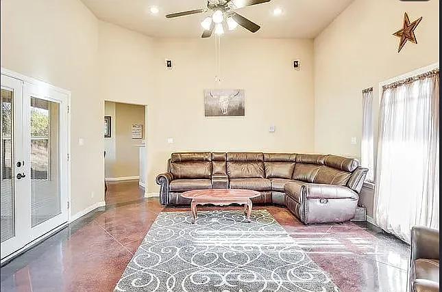 3 bed, 1506 sqft, $2,250 — Photo 4
