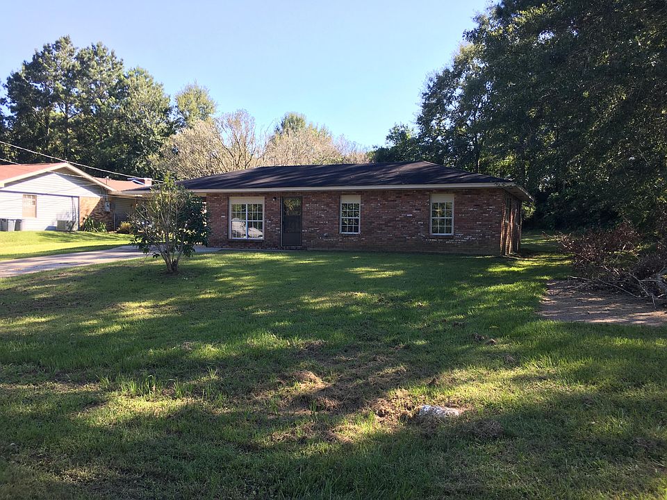 1st image of 611 W Camp Ave