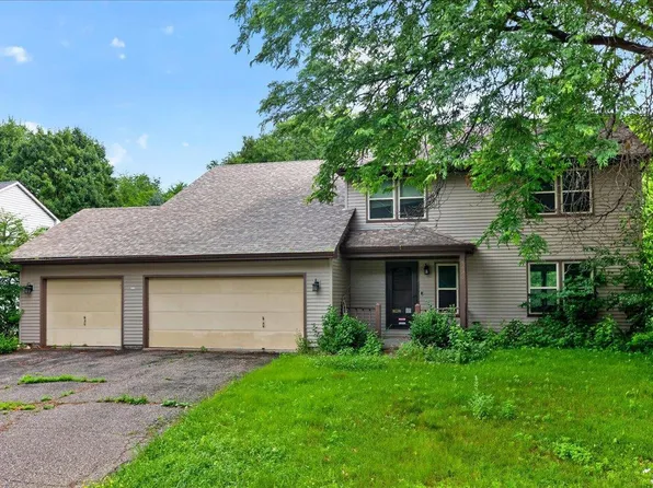 9720 Oliver Ave N, Brooklyn Park, MN 55444