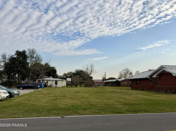 1525 Iberia St, New Iberia, LA 70560