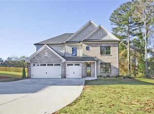 6028 Wade Orr Rd, Flowery Branch, GA 30542