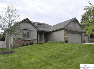 17115 Adams St, Omaha, NE 68135