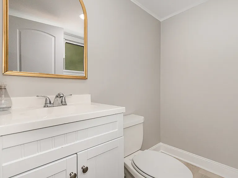 29 Robin Hill Dr — Photo 12