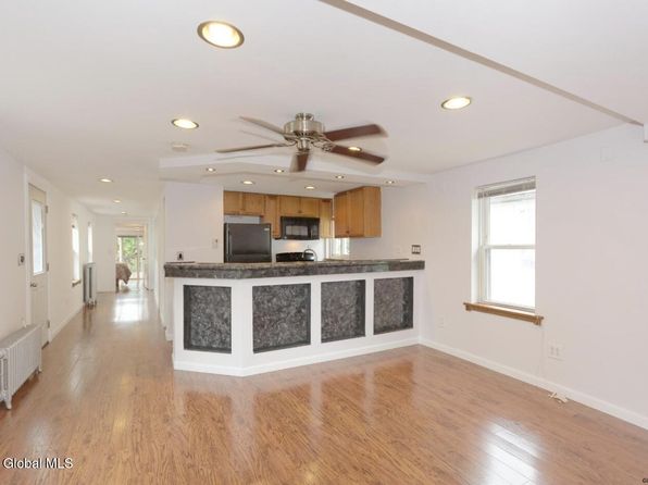 11 Pierce Street, Albany, NY 12205