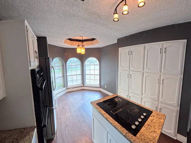 1454 Cromwell Ct — Photo 8