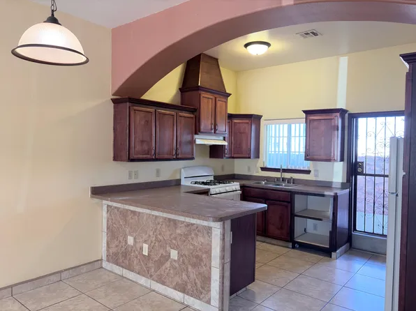 203 W Madrid Ave, Las Cruces, NM