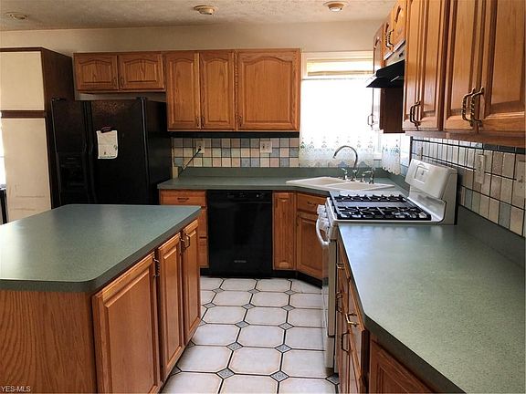 5th image of 5702 Flowerdale Ave