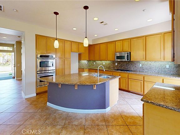 4th image of 4312 Waterside Ln