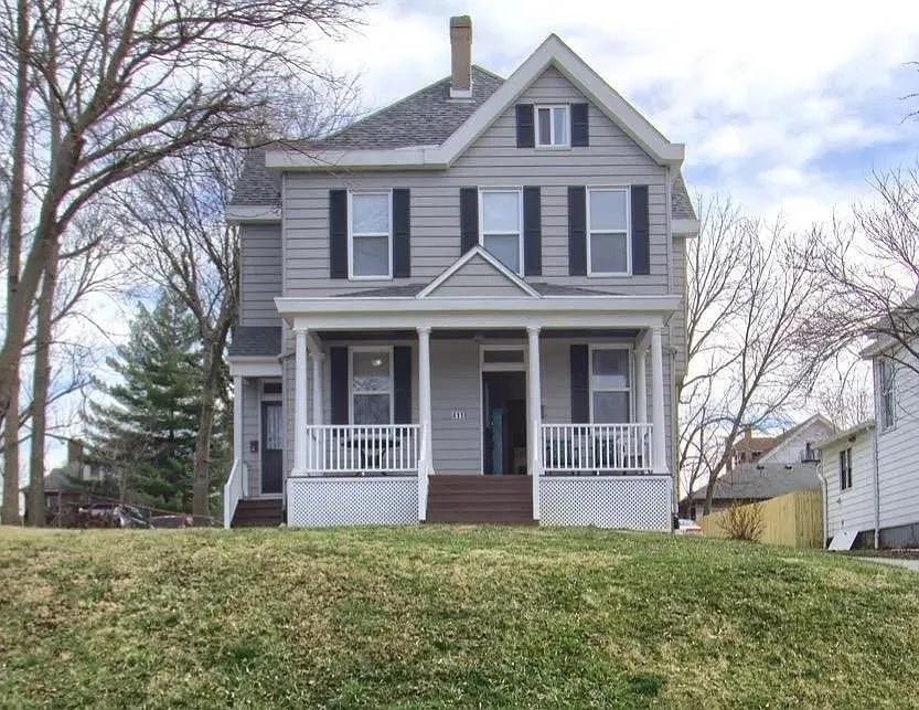 4110 Bell St — Photo 1