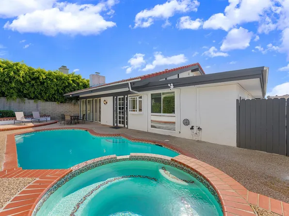 16932 Edgewater Ln, Huntington Beach, CA 92649