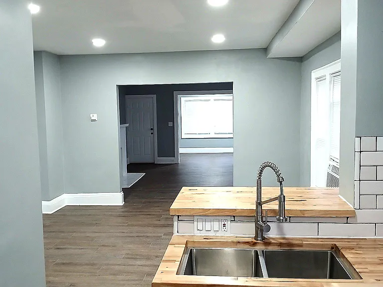 3395 Euclid Heights Blvd #2 — Photo 6