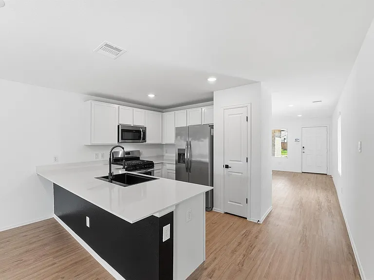22238 Palladium Dr — Photo 12