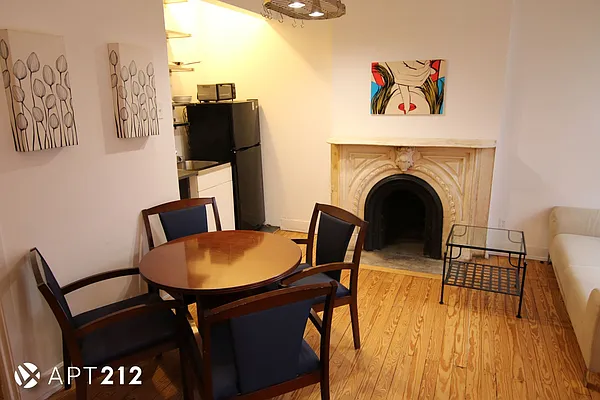 Rented by APT212 INC | media 8