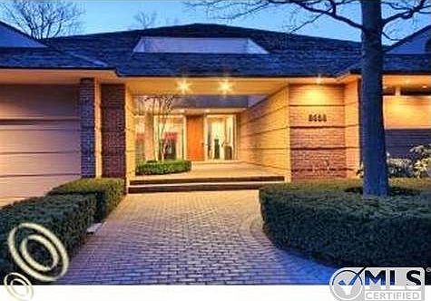 4 Front Entry.jpg