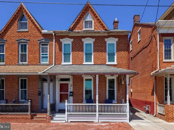 731 Locust St, Columbia, PA 17512