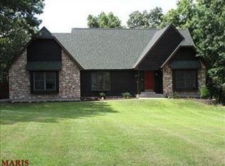 3842 Rustic Woods Dr, Hillsboro, MO 63050