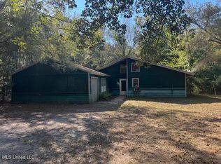 15021 Dobson Rd, Diberville, MS 39540