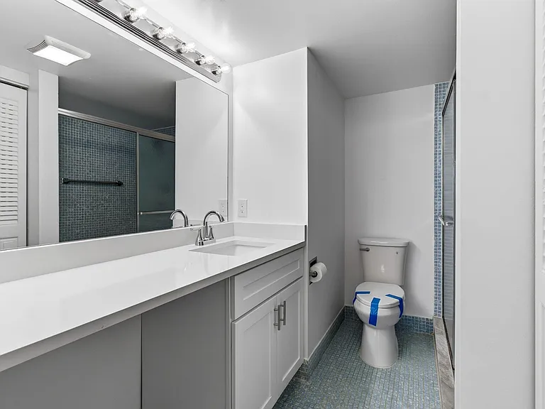 4028 Hythe Pl #B — Photo 36