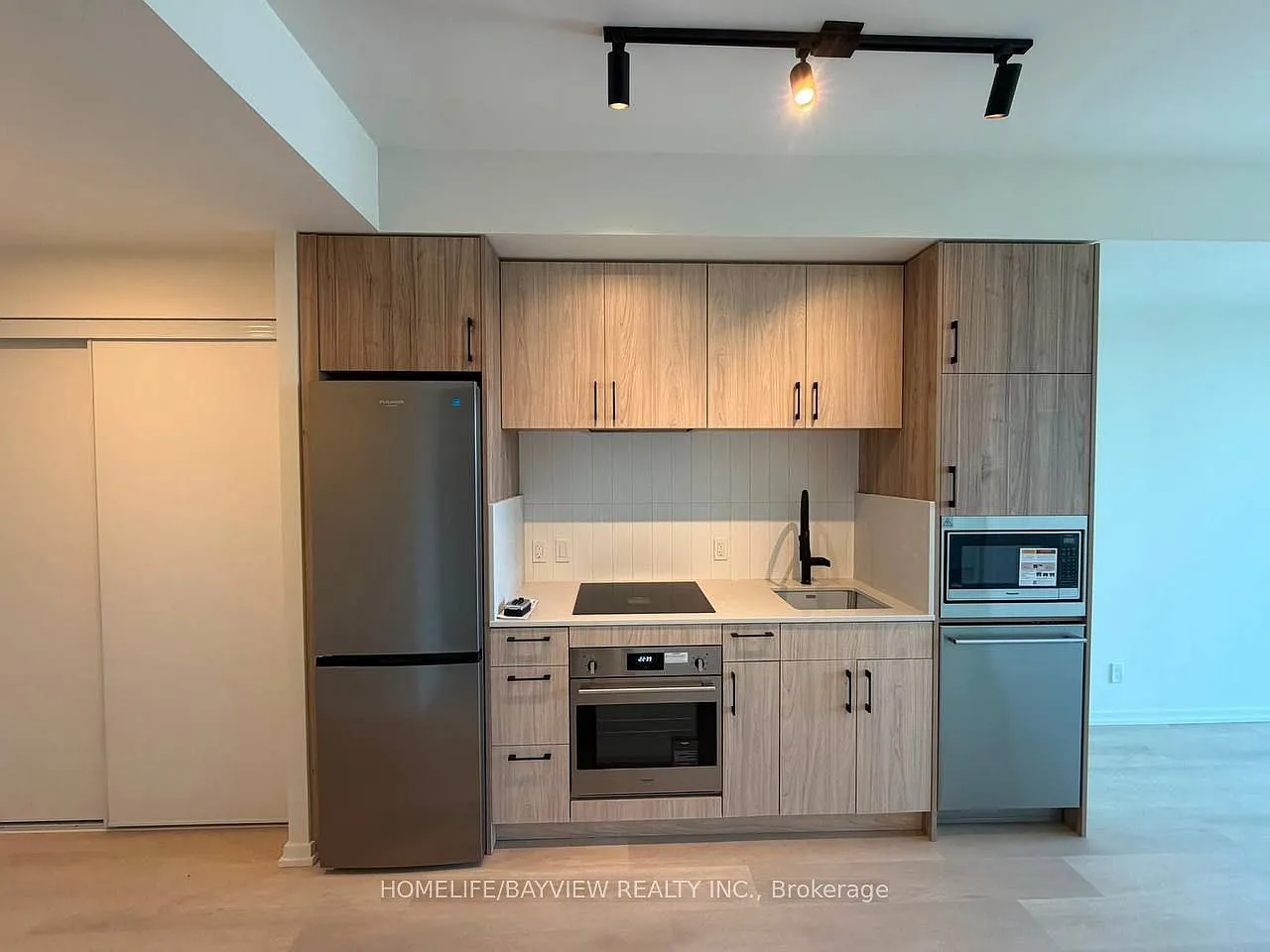 2 bed, $2,350 — Photo 3