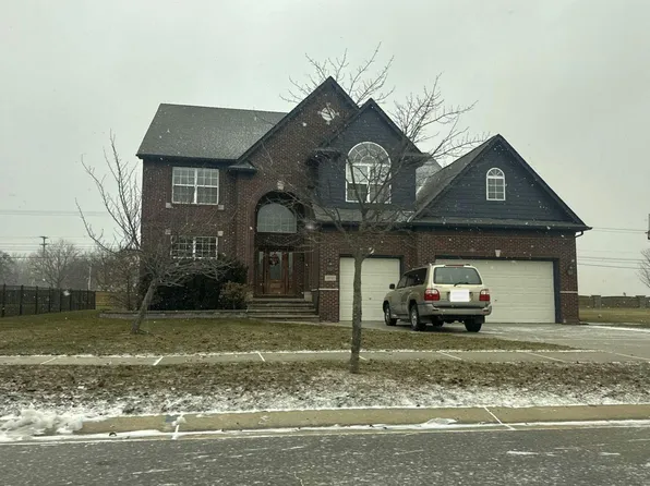 26743 Midship Dr #112, Harrison Township, MI 48045
