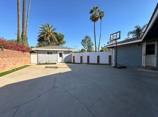 2040 Bronson Way, Riverside, CA 92506