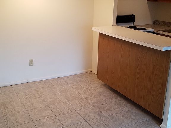 Dining Room / Breakfast Bar