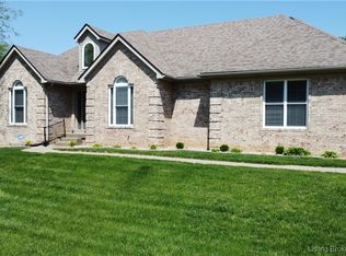 253 Bartholomew Blvd, Jeffersonville, IN 47130