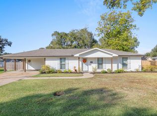 6512 Sun Meadow Ln, Lake Charles, LA 70605