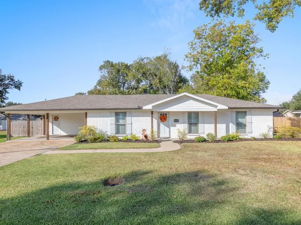 6512 Sun Meadow Ln, Lake Charles, LA 70605