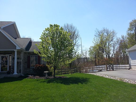 3rd image of 110 N Gabriel Dr