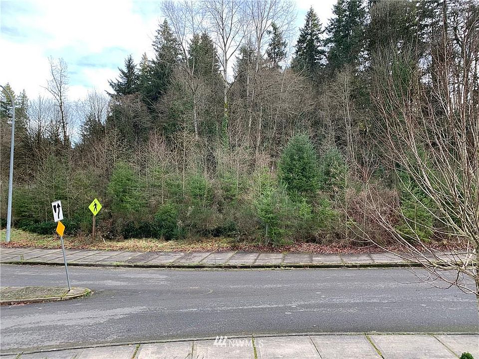 2nd image of 2102 Henderson Park Ln SE