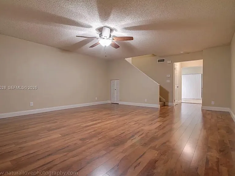 233 SE 11th Ave #233 — Photo 7
