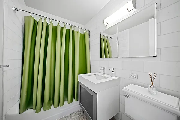 Rented by Vector New York, LLC | media 5