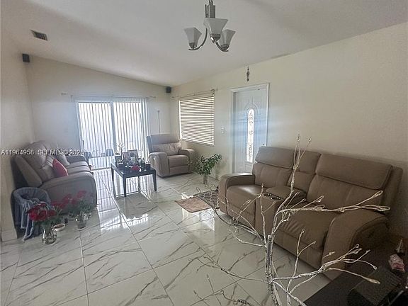 4th image of 14759 SW 82nd St