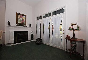 4th image of 1041 Grandview Farms Dr