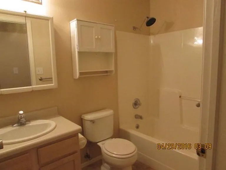 2962 N Ronlin Ave — Photo 15