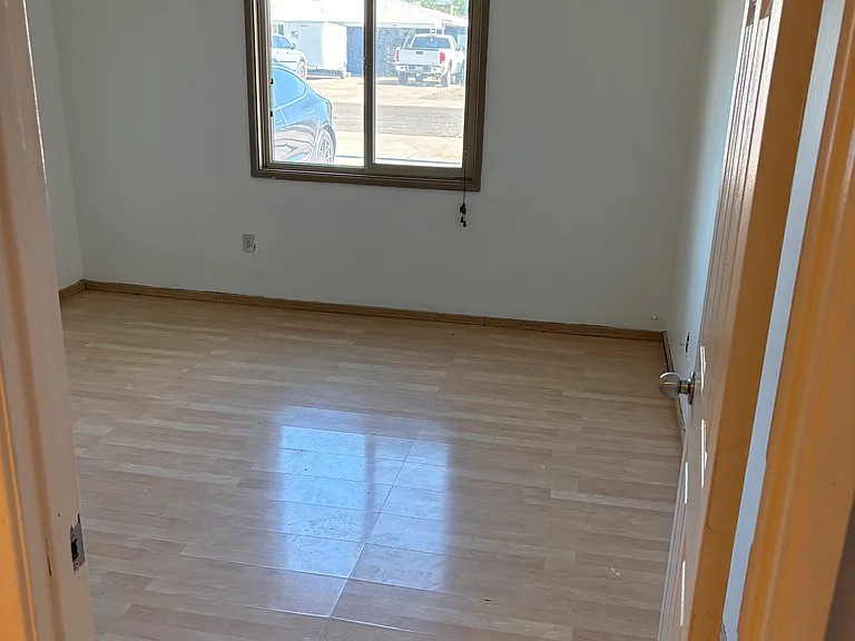 1208 W Laird St — Photo 10
