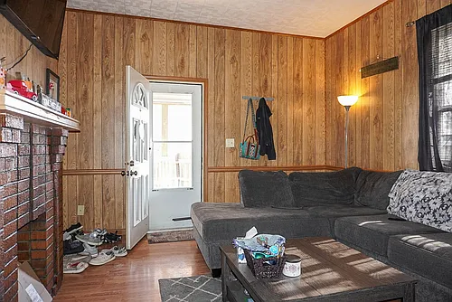 150 Coleman Ave #1 Photo 1