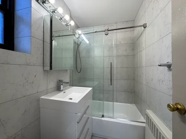 70-35a Park Drive East image 6 of 10