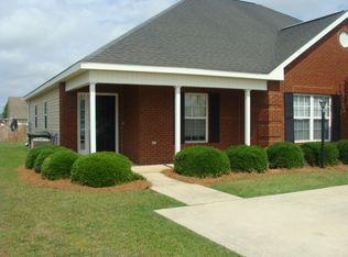 215 W Wrasling Way, Warner Robins, GA 31088