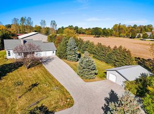 114 Gopher Hill Ct, De Pere, WI 54115