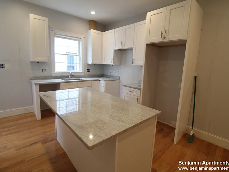 6A Islington St #3 — Photo 3