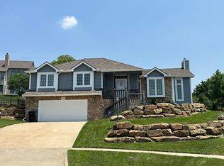 3740 SW Timber Ridge Ct, Topeka, KS 66610