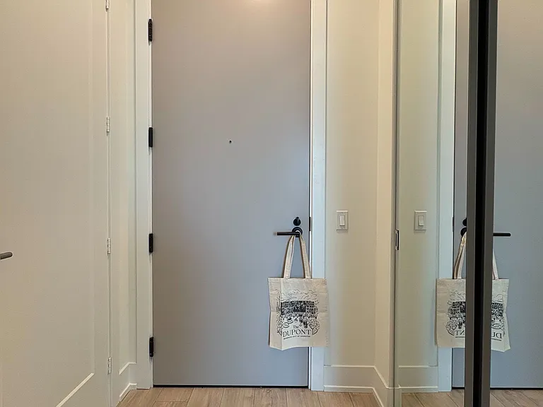 858 Dupont St #Penthouse 17 — Photo 13