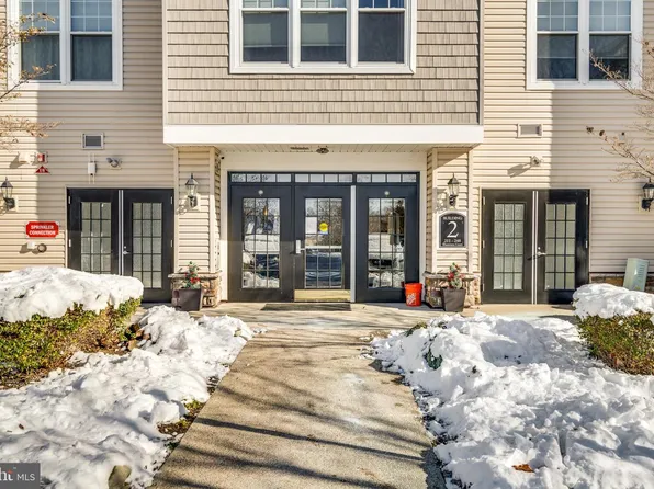 235 Masterson Ct, Trenton, NJ 08618