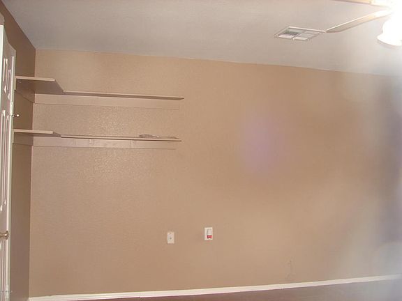 3rd image of 6602 W Windsor Ave