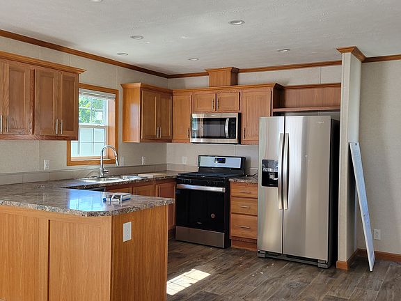 2nd image of 38000 Le Chateau Blvd #932