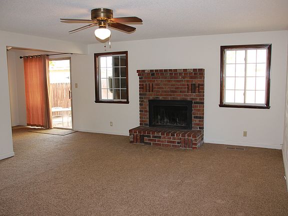 2nd image of 3054 Meadowlands Dr