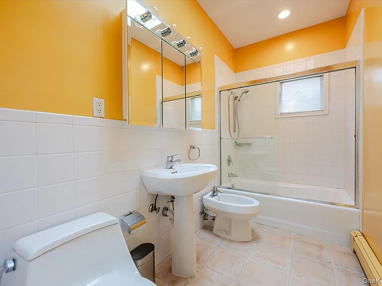 1701 Bay Blvd — Photo 21